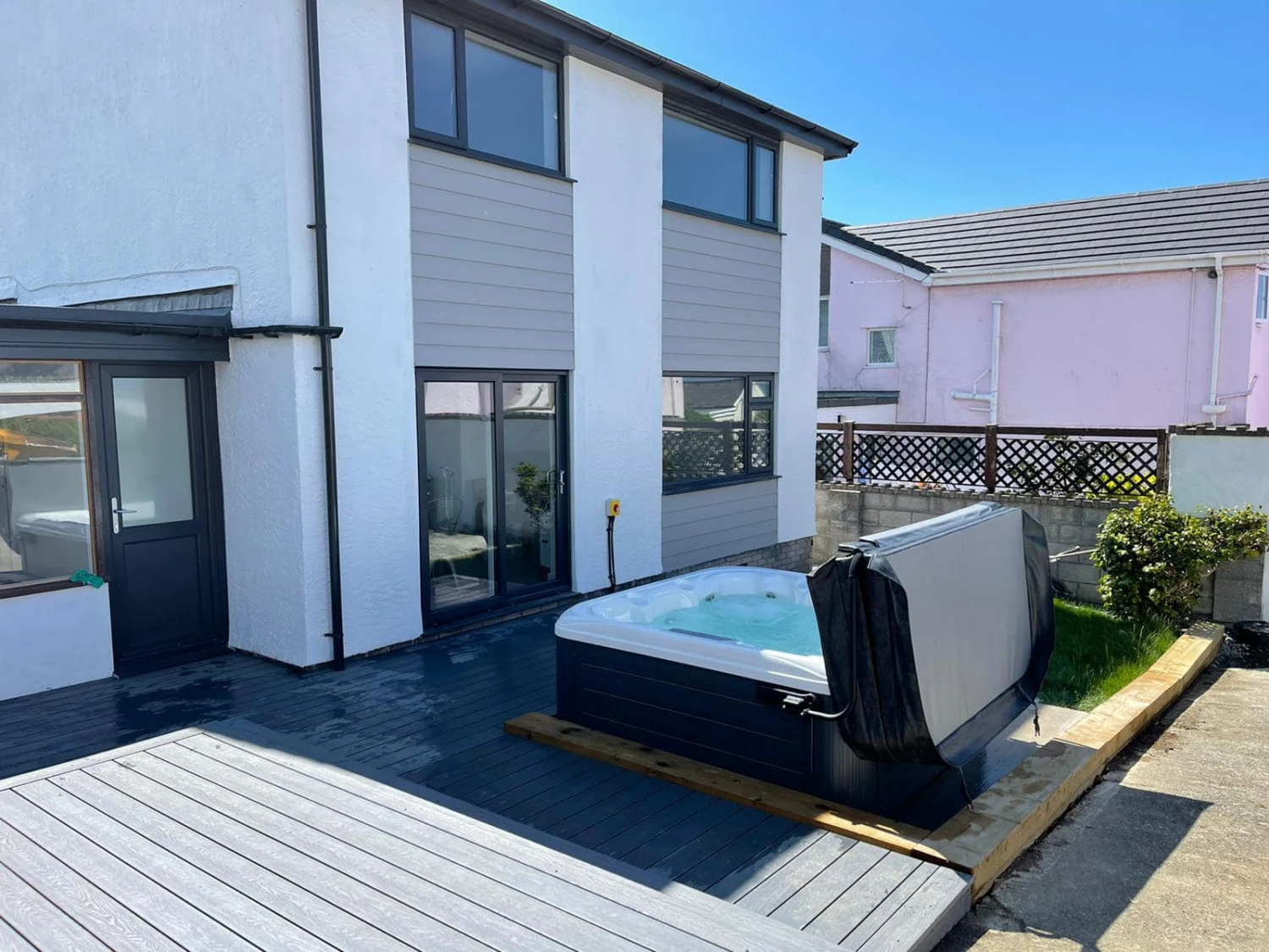 Vacation Social - 7 Person Hot Tub 17 Vacation Social - 7 Person Hot Tub - Image 15