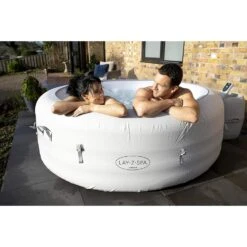 Lay-z Spa Lay-Z-Spa® AirJet Vegas - 6 Person Inflatable Hot Tub 28 Lay-z Spa Lay-Z-Spa® AirJet Vegas - 6 Person Inflatable Hot Tub -Outdoor Living Store 60011 SPA 11 Supersize