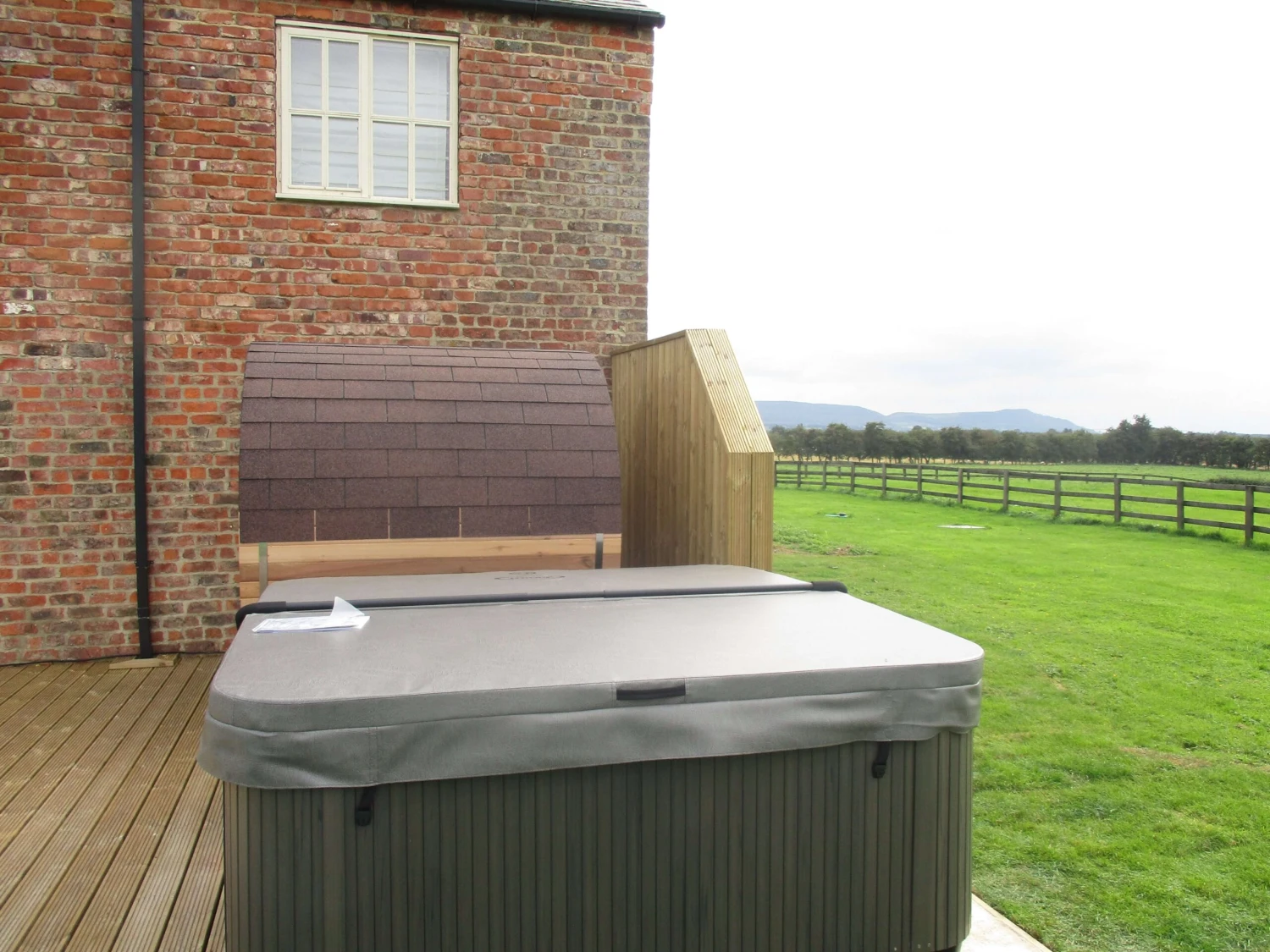 Deluxe 185 - 4 To 5 Person Indoor/Outdoor Barrel Sauna 10 Deluxe 185 - 4 To 5 Person Indoor/Outdoor Barrel Sauna - Image 8