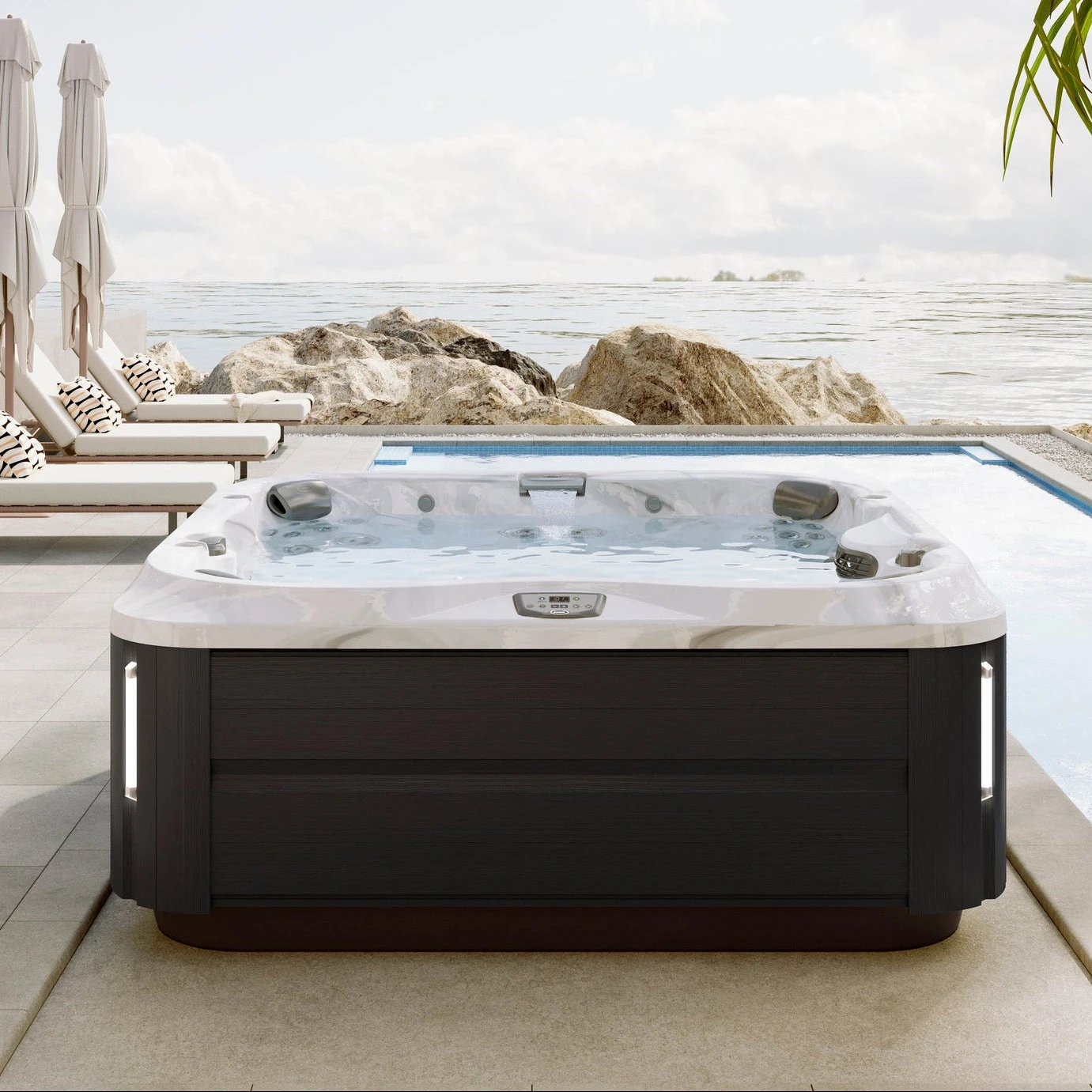 Jacuzzi® J385IP™ - 7 Person Hot Tub 15 Jacuzzi® J385IP™ - 7 Person Hot Tub - Image 14