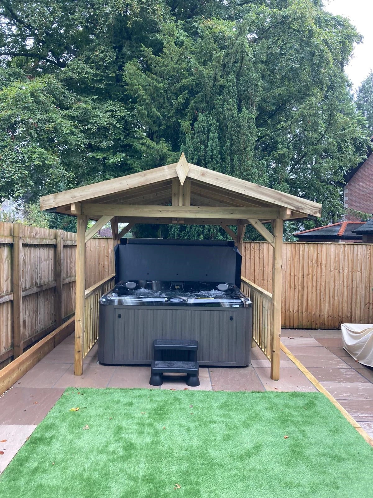 Jacuzzi® J235™ / J235IP™ - 6 Person Hot Tub With 1 Lounger 21 Jacuzzi® J235™ / J235IP™ - 6 Person Hot Tub With 1 Lounger - Image 19