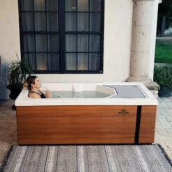 Master Spas® Michael Phelps Chilly GOAT™ Alpine - Ice Bath 28 Master Spas® Michael Phelps Chilly GOAT™ Alpine - Ice Bath -Outdoor Living Store MichaelPhelpsChillyGOATIceBath 11