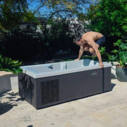 Master Spas® Michael Phelps Chilly GOAT™ Alpine - Ice Bath 22 Master Spas® Michael Phelps Chilly GOAT™ Alpine - Ice Bath -Outdoor Living Store MichaelPhelpsChillyGOATIceBath 13