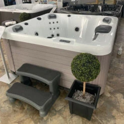 Outdoor Sun - 5 Person Hot Tub With 1 Lounger 29 Outdoor Sun - 5 Person Hot Tub With 1 Lounger -Outdoor Living Store OutdoorSunHotTub