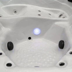 Sun & Soul™ 600™ - 6 Person Hot Tub With 1 Lounger -Outdoor Living Store Sun Soul600HotTub4