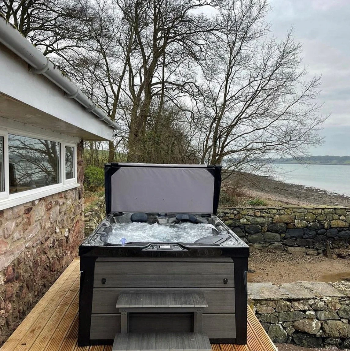 Outdoor Topaz - 3 Person Hot Tub With 2 Loungers 17 Outdoor Topaz - 3 Person Hot Tub With 2 Loungers - Image 15