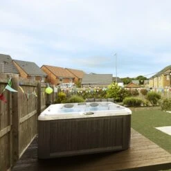 Jacuzzi® J225™ - 4 Person Hot Tub 14 Jacuzzi® J225™ - 4 Person Hot Tub -Outdoor Living Store UK J225 square