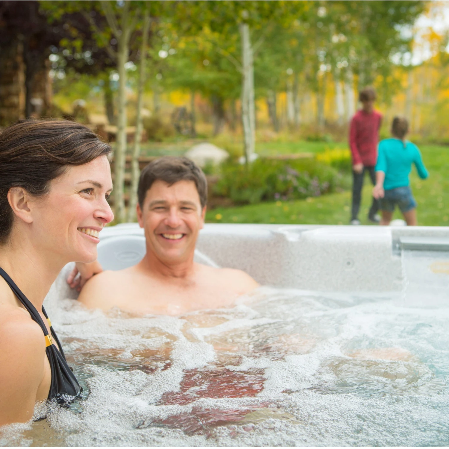 Jacuzzi® J245™ / J245IP™ - 7 Person Hot Tub 9 Jacuzzi® J245™ / J245IP™ - 7 Person Hot Tub - Image 8